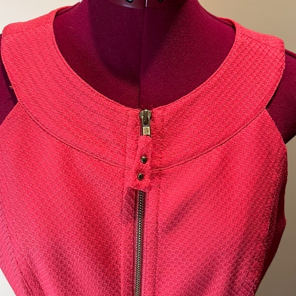 Maggie London Dress Deep Coral Tailored Euc Worn Once 100% Polyester Size 10 — image 3 of 8